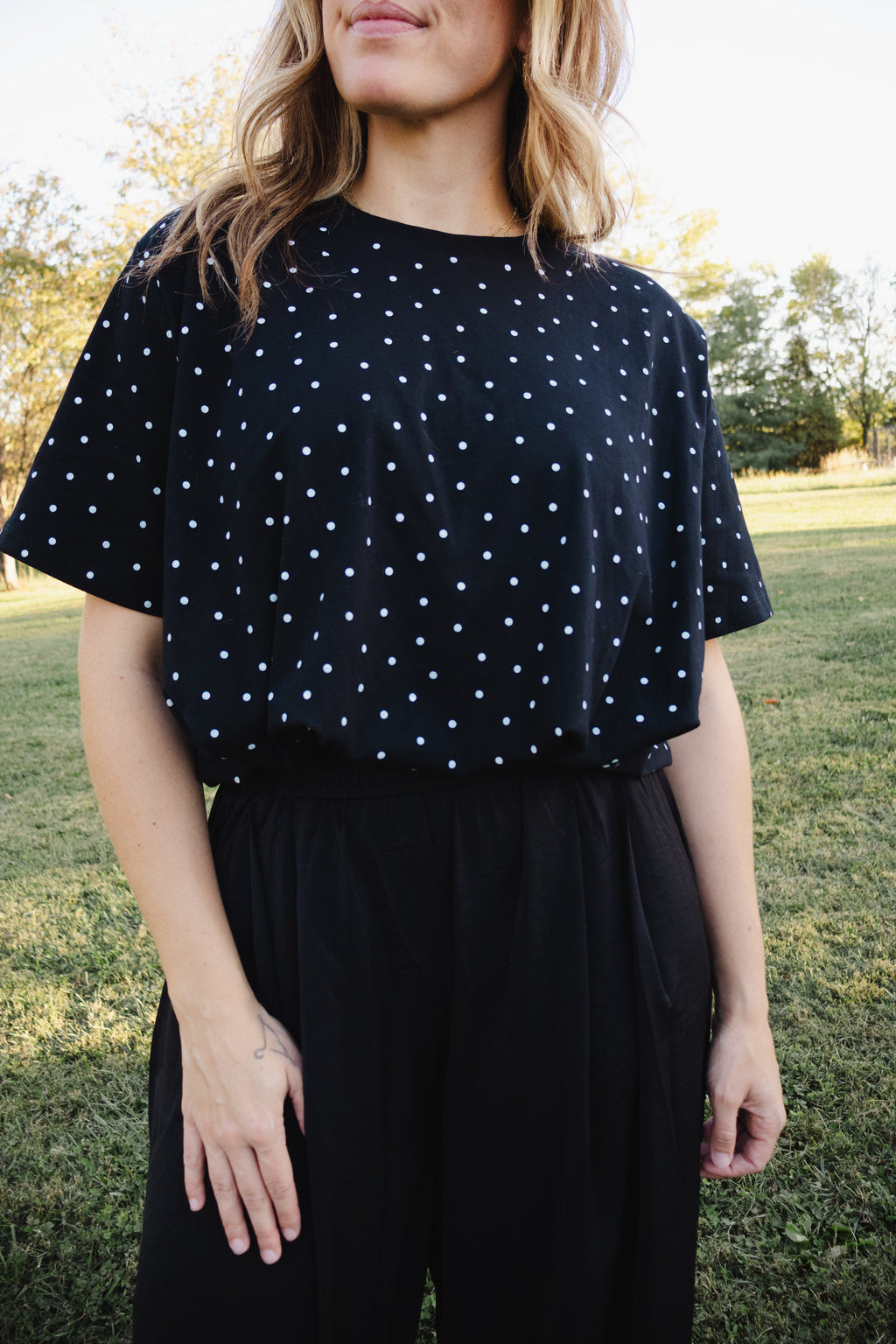 Bubble Hem Tee in Black Dot