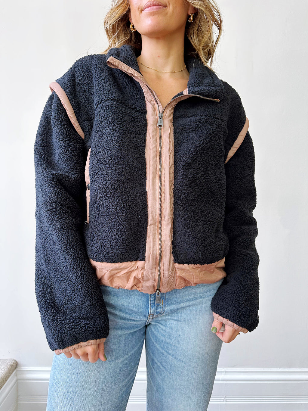 Courtside Fleece in Black